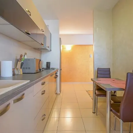 Luxury Accommodation/privilegio Апартаменти *